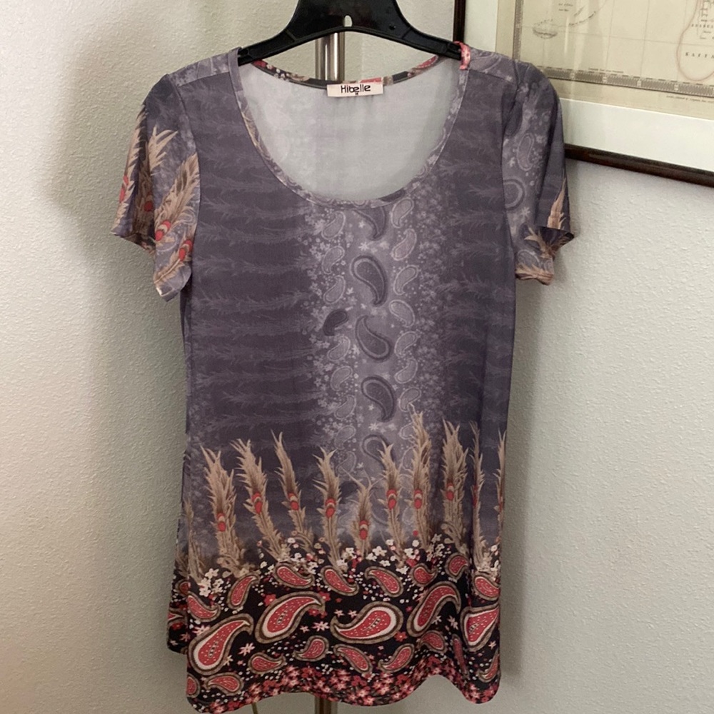 Hibelle Maternity Shirt with Gorgeous Black/red/gray paisley pattern!